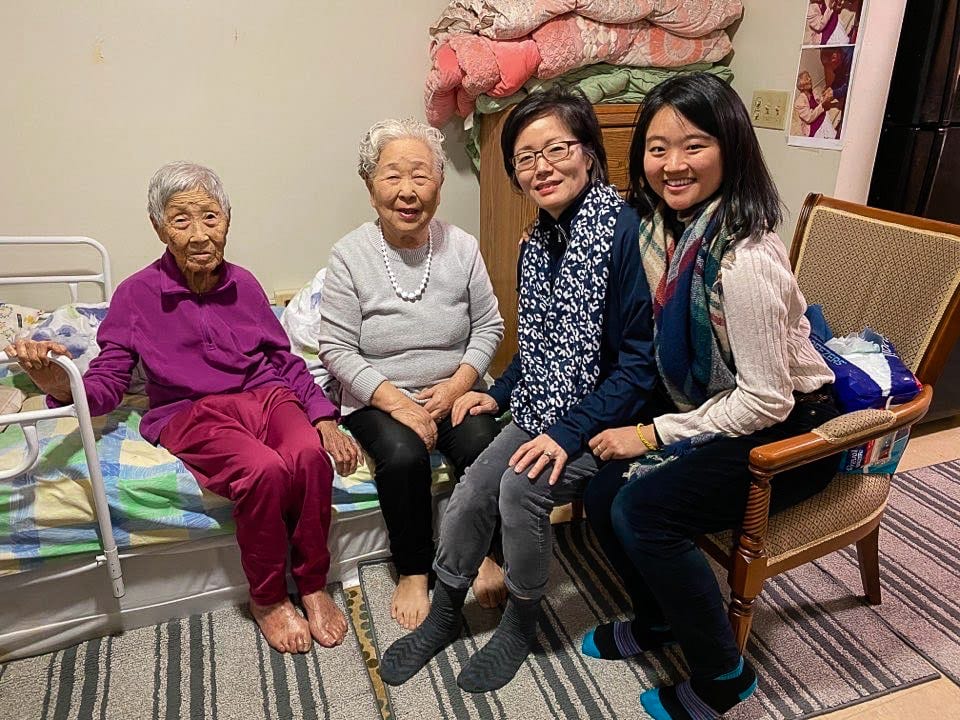 Korean, immigrant, care, help, community, nurse, Chicago, Albany Park, center