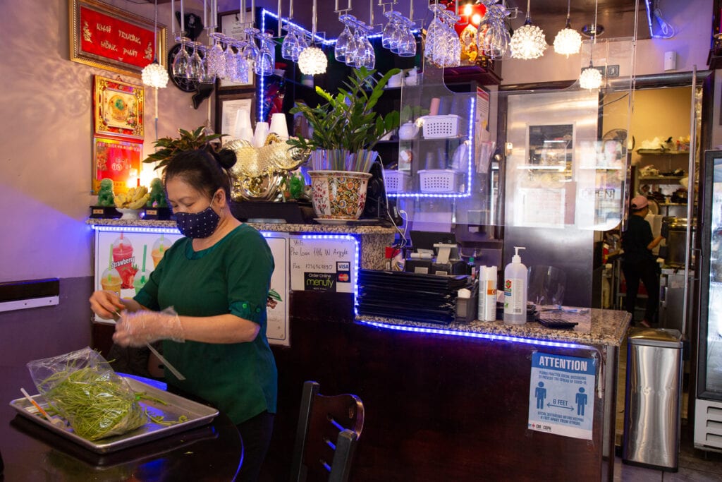 Vietnamese, Asian, Argyle, Chicago, restaurant, pandemic, business, immigrant