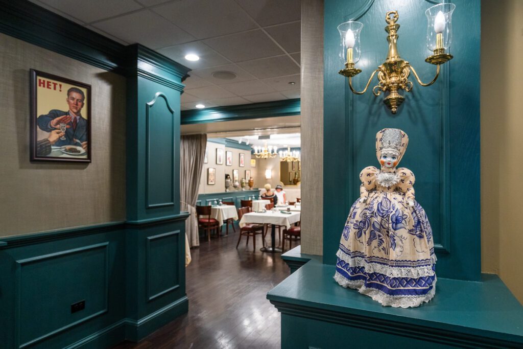 Russian Tea Time, restaurant, Chicago